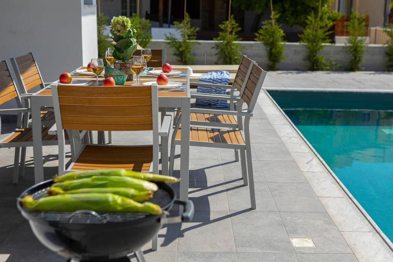 Villa Yria Coral Bay Extérieur photo